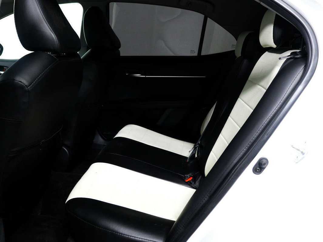 Купить Toyota Camry с пробегом. Фото: #11