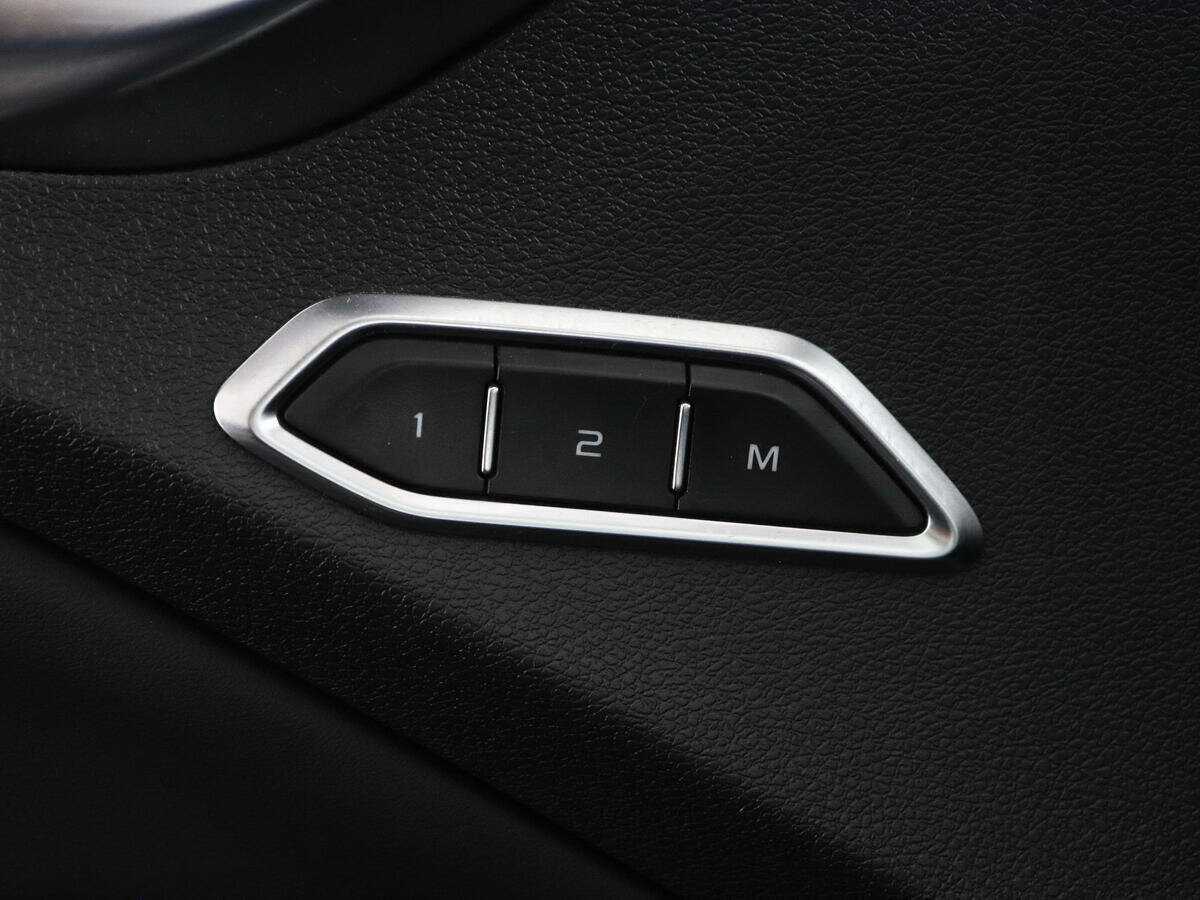 Купить Geely Tugella с пробегом. Фото: #14