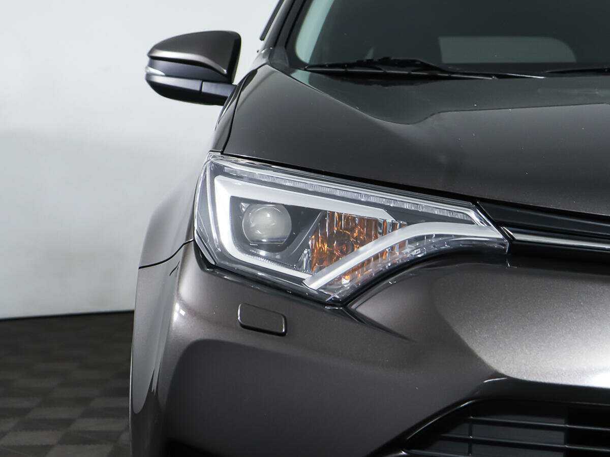 Купить Toyota RAV4 с пробегом. Фото: #19