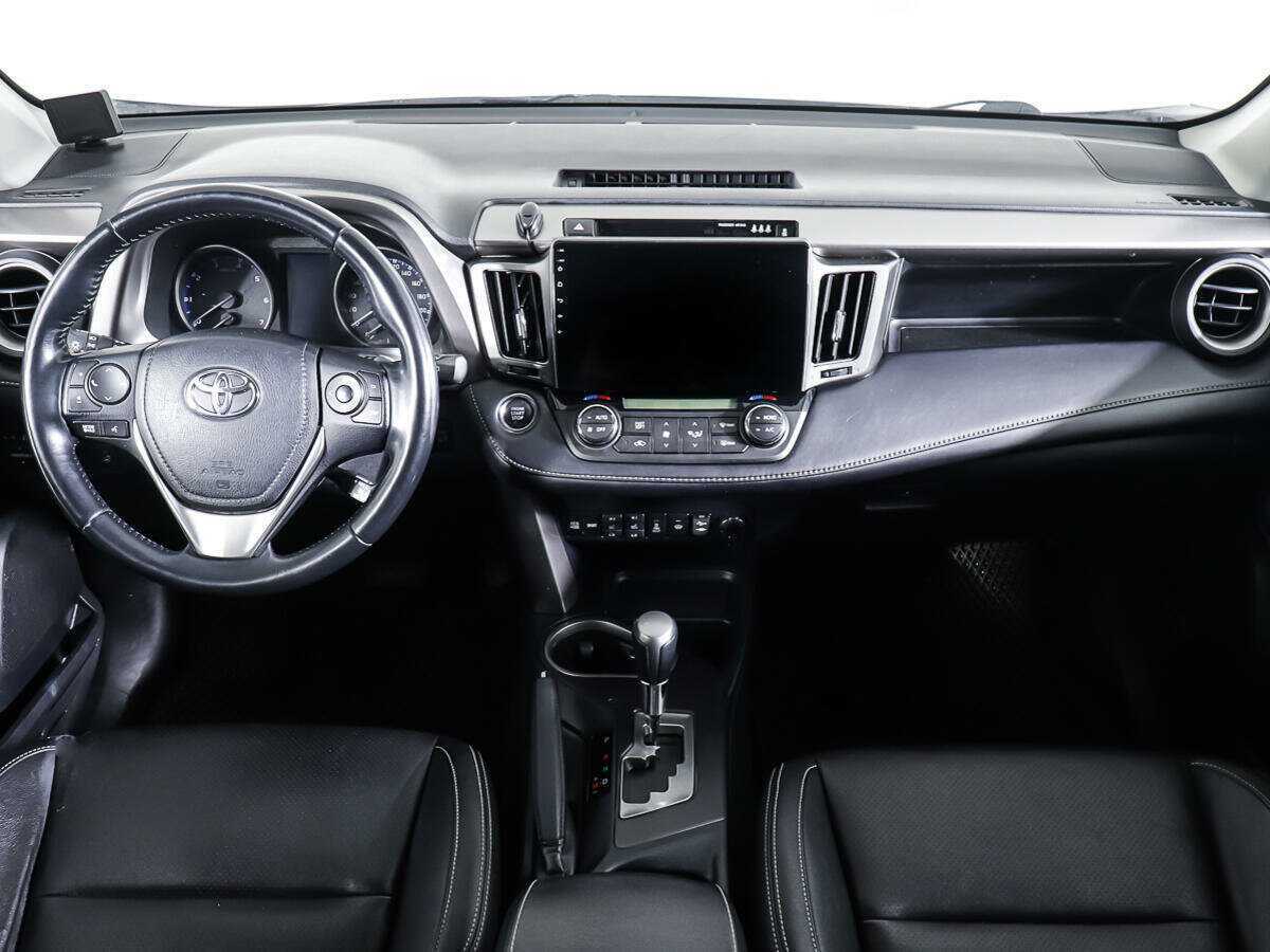 Купить Toyota RAV4 с пробегом. Фото: #12