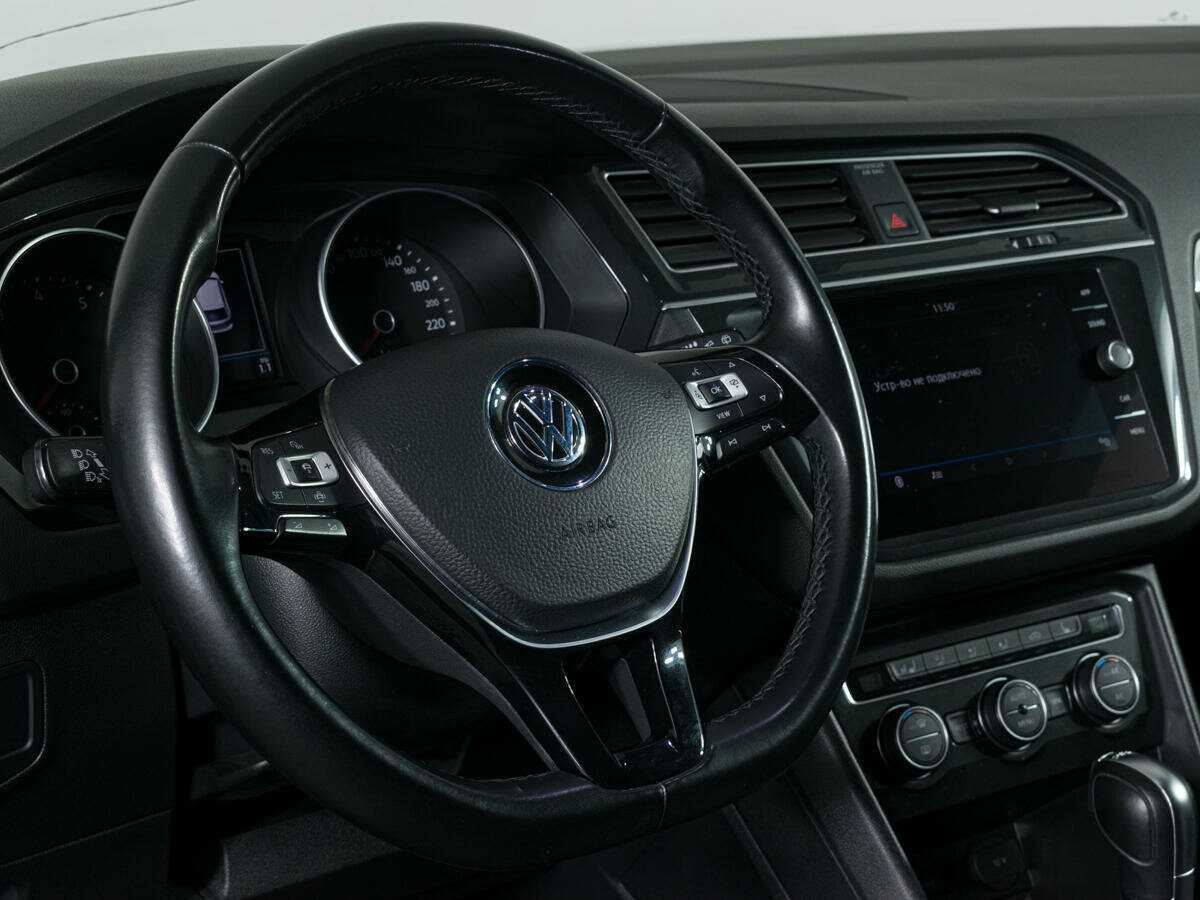 Купить Volkswagen Tiguan с пробегом. Фото: #14