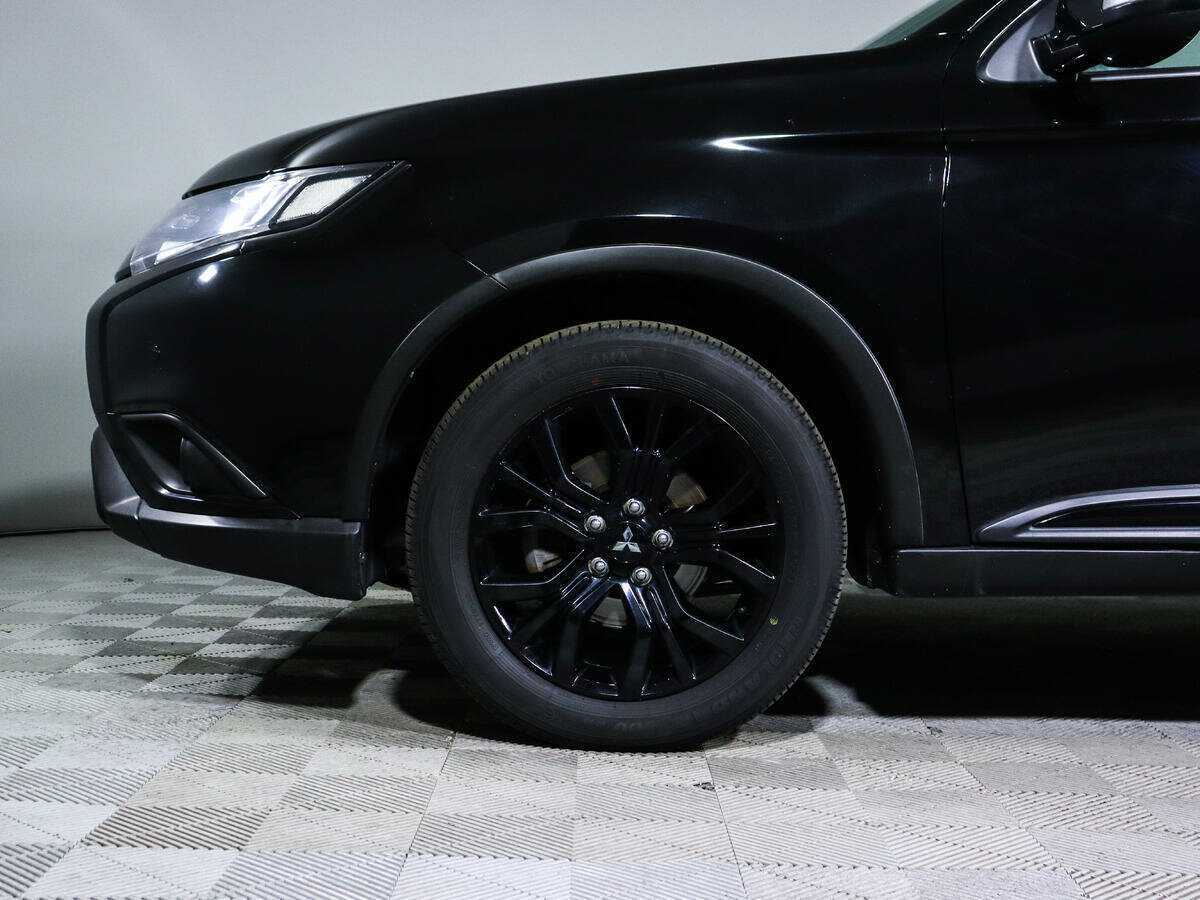 Купить Mitsubishi Outlander с пробегом. Фото: #17