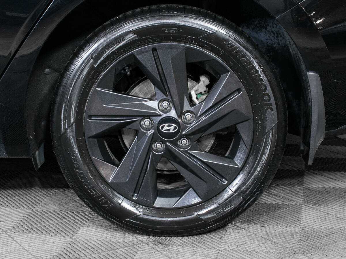 Купить Hyundai Elantra с пробегом. Фото: #15