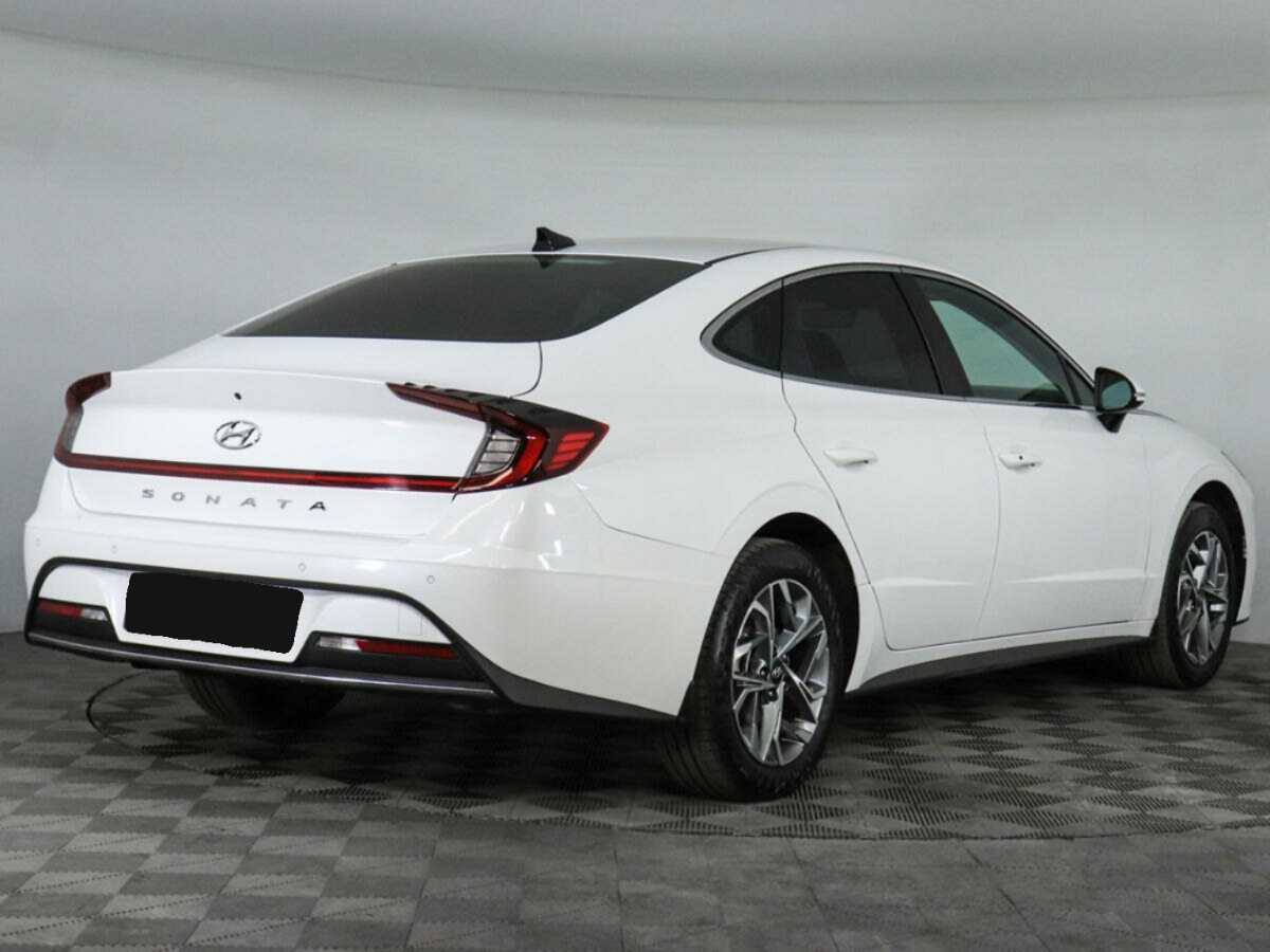 Купить Hyundai Sonata с пробегом. Фото: #4