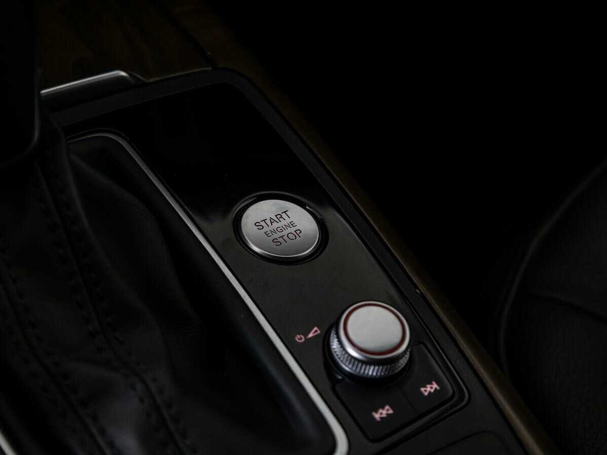 Купить Audi A6 с пробегом. Фото: #14