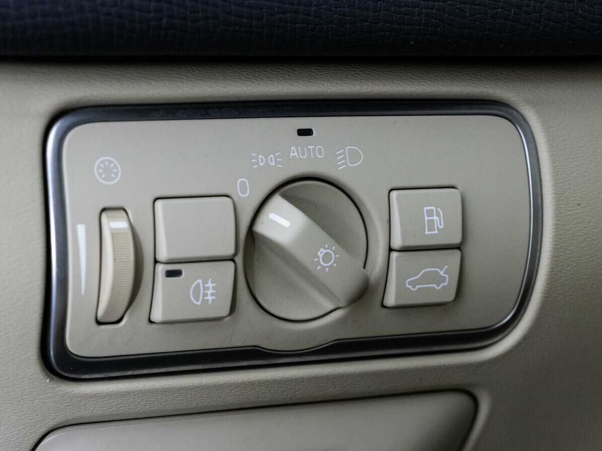 Купить Volvo XC60 с пробегом. Фото: #12