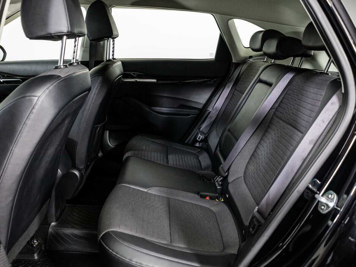 Купить Kia Seltos с пробегом. Фото: #9