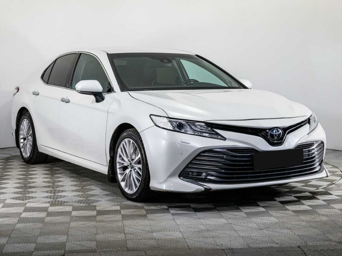 Купить Toyota Camry с пробегом. Фото: #2