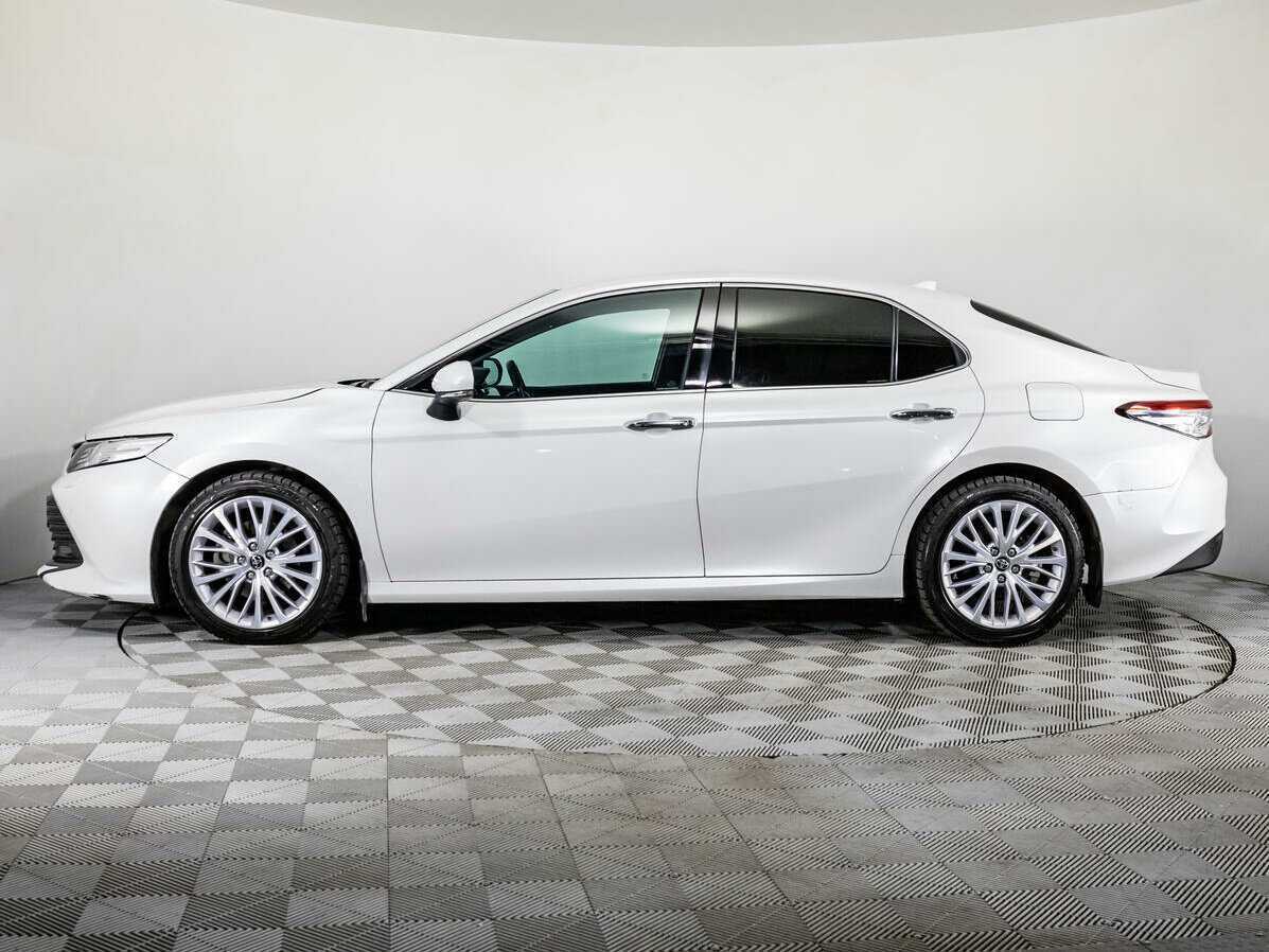 Купить Toyota Camry с пробегом. Фото: #6