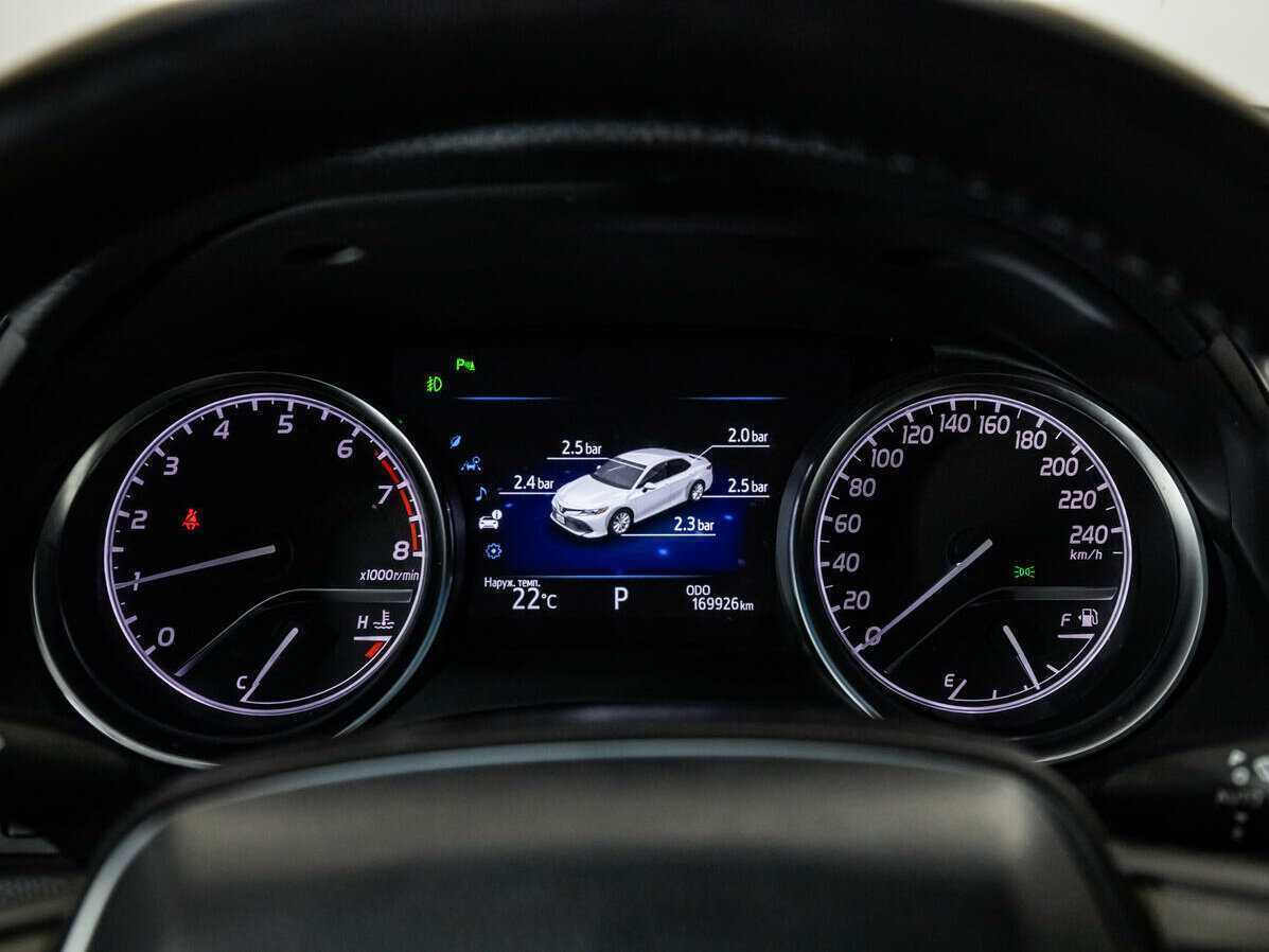 Купить Toyota Camry с пробегом. Фото: #10