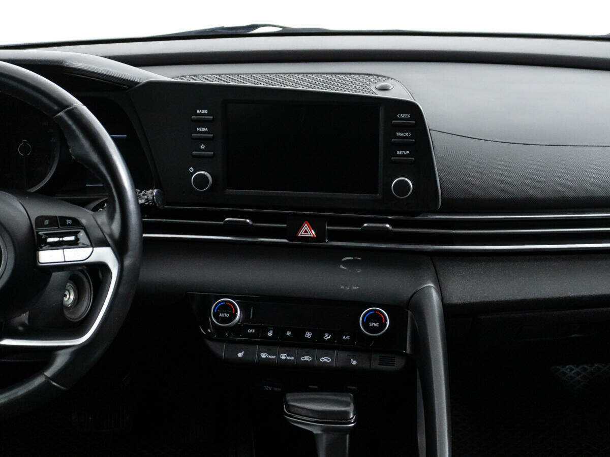 Купить Hyundai Elantra с пробегом. Фото: #13