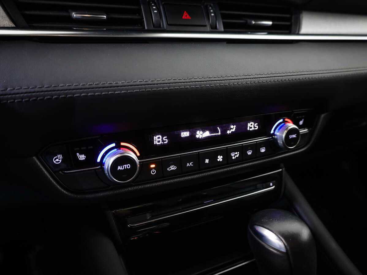 Купить Mazda 6 с пробегом. Фото: #14