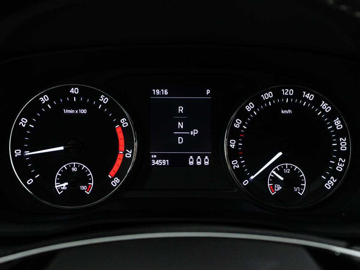 Купить Skoda Octavia с пробегом. Фото: #11