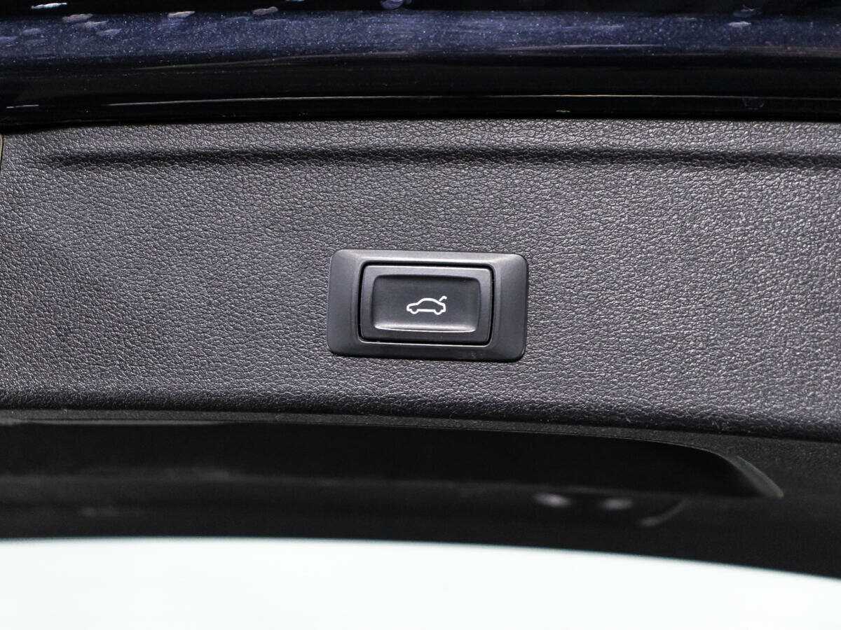 Купить Audi A4 с пробегом. Фото: #14