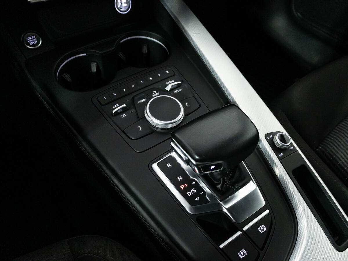 Купить Audi A4 с пробегом. Фото: #18