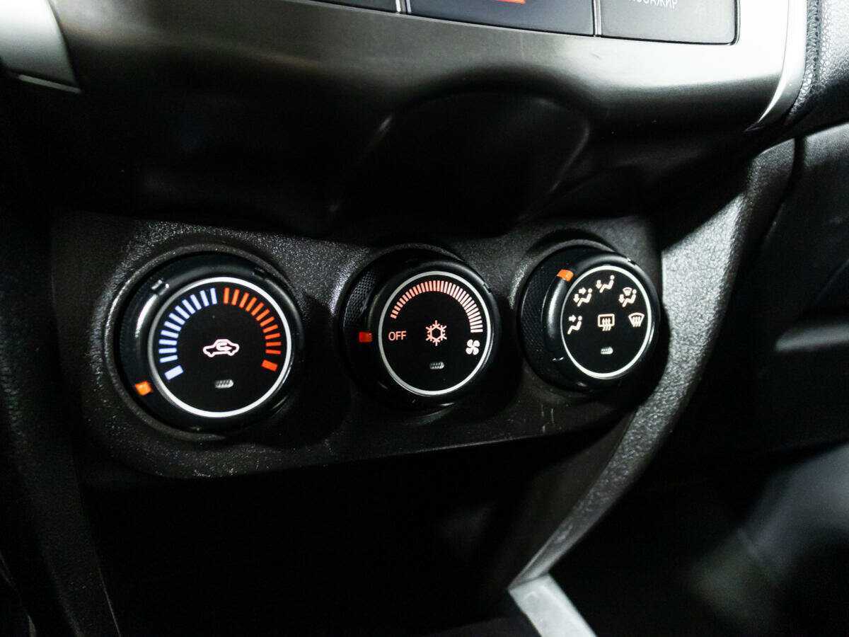 Продажа Б/У Митсубиши АС-Икс. Фото: #14