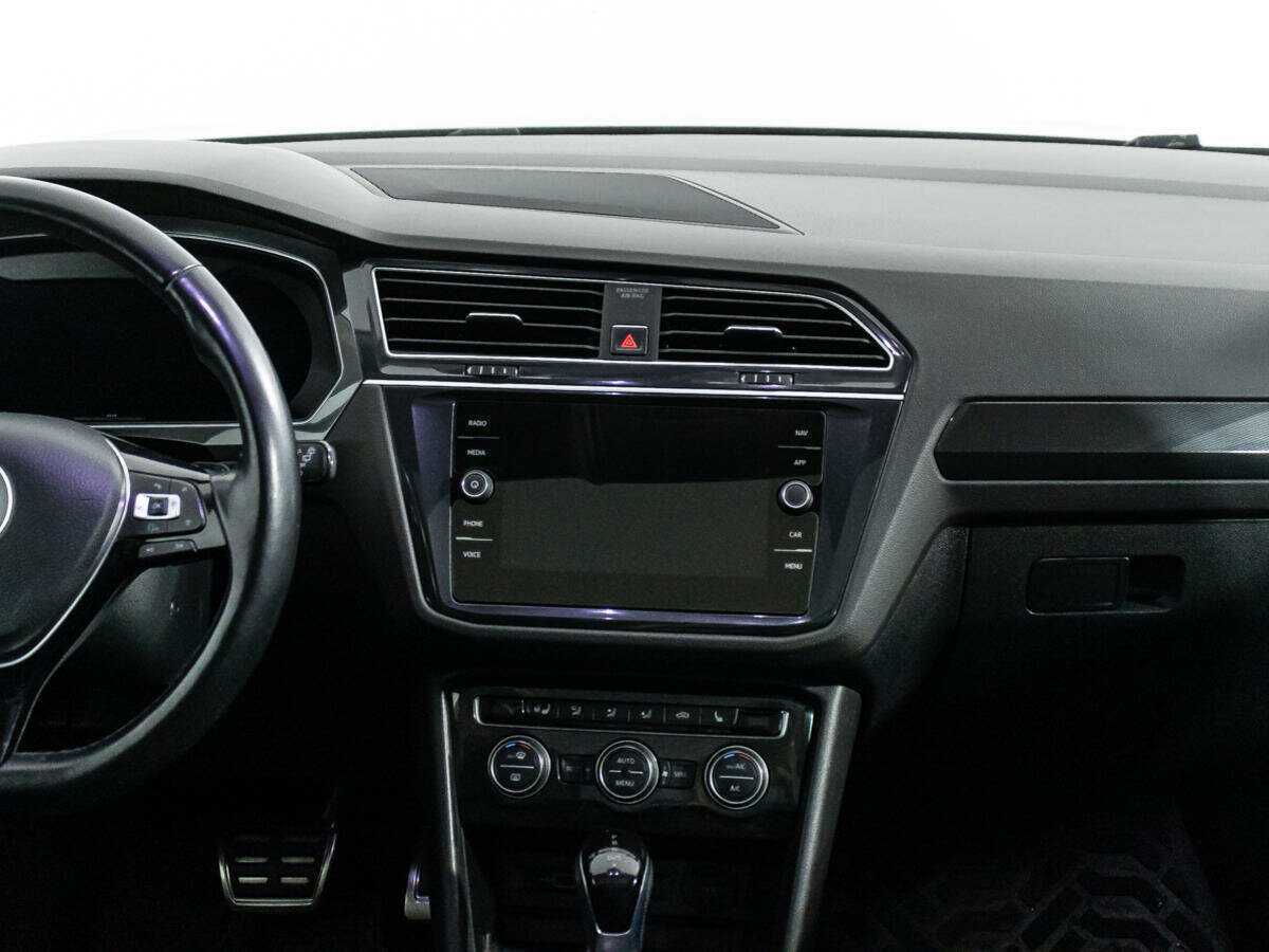 Купить Volkswagen Tiguan с пробегом. Фото: #12