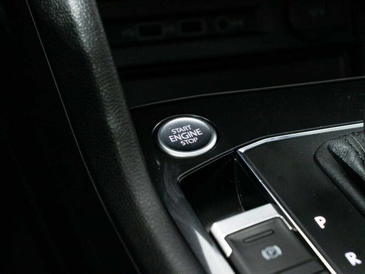 Купить Volkswagen Tiguan с пробегом. Фото: #20