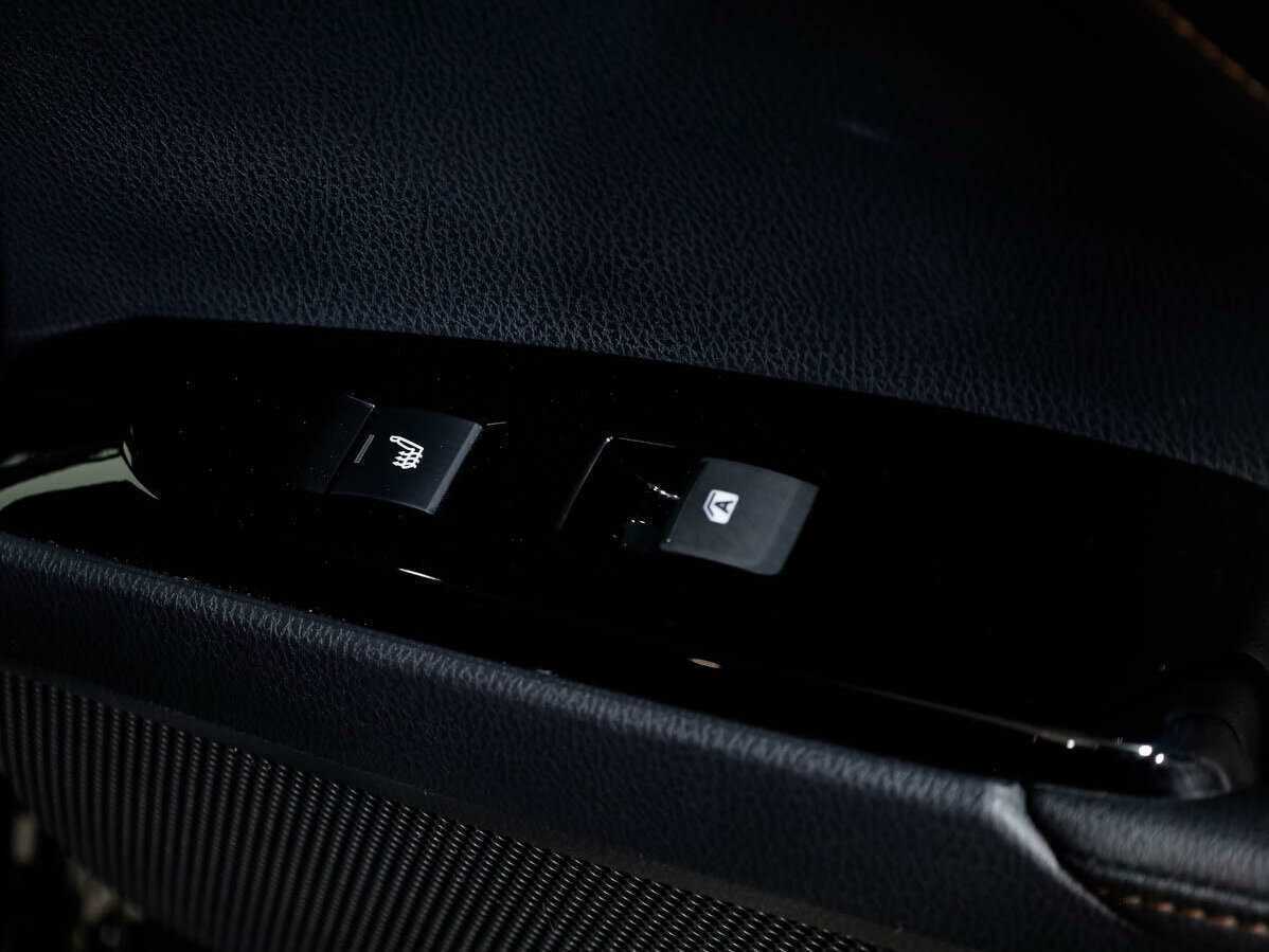 Купить Toyota Camry с пробегом. Фото: #12