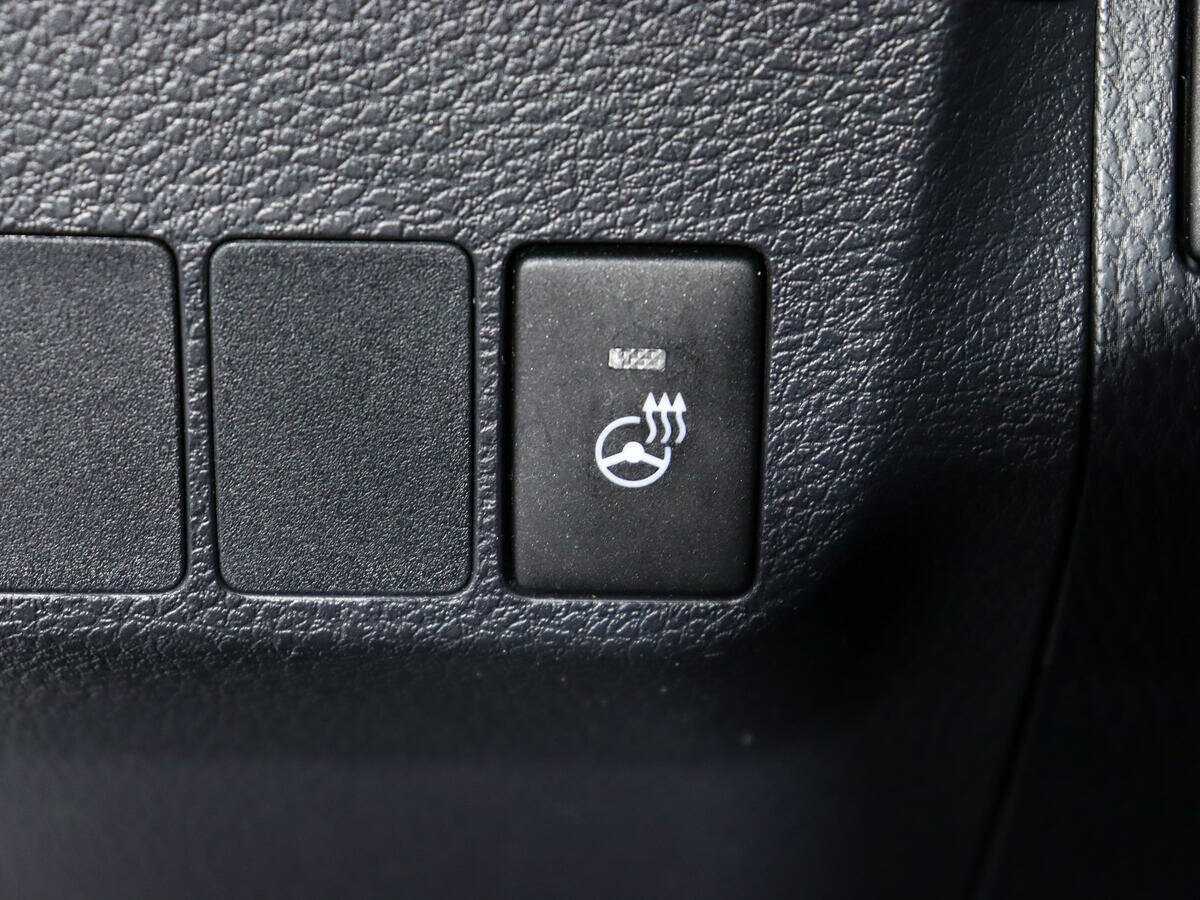 Купить Toyota RAV4 с пробегом. Фото: #16