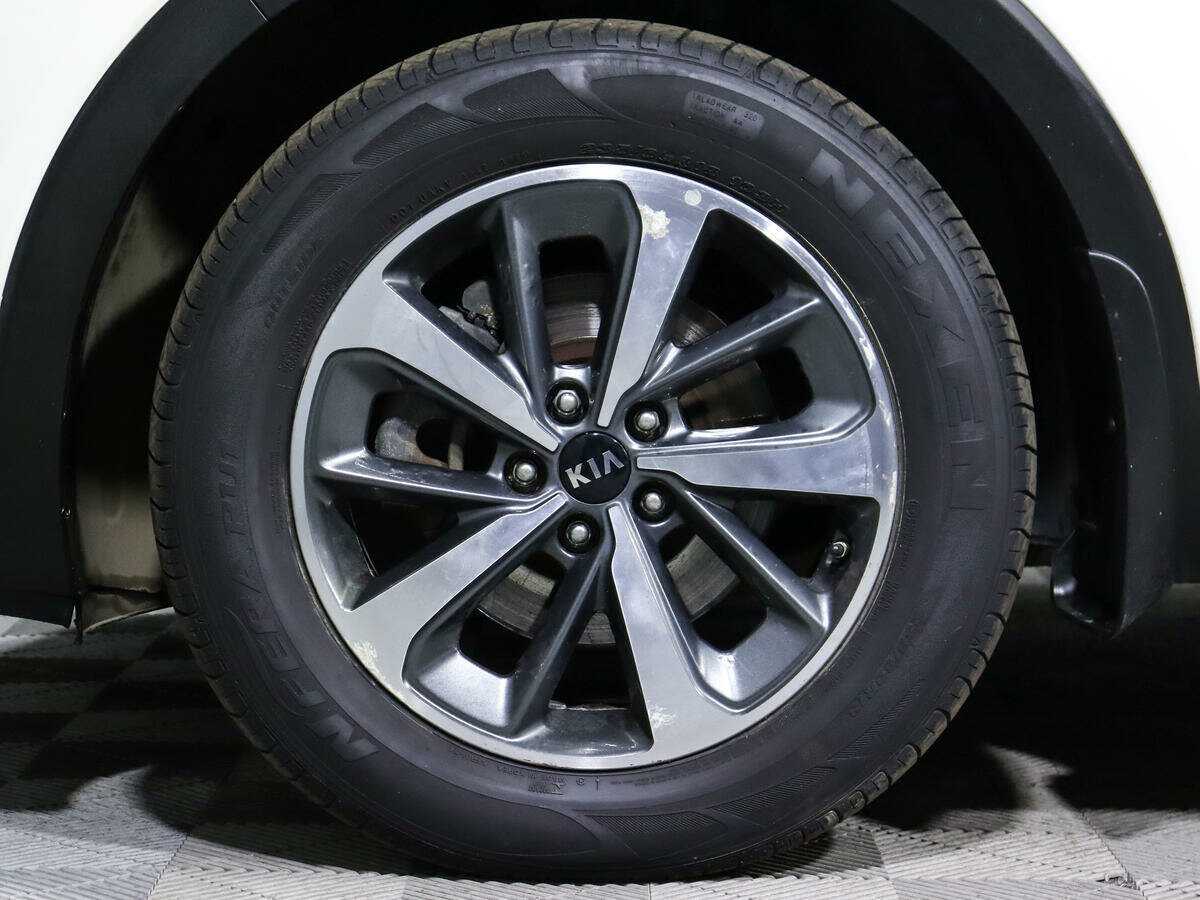 Купить Kia Sorento с пробегом. Фото: #21