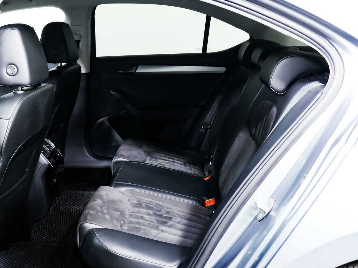 Купить Skoda Superb с пробегом. Фото: #9