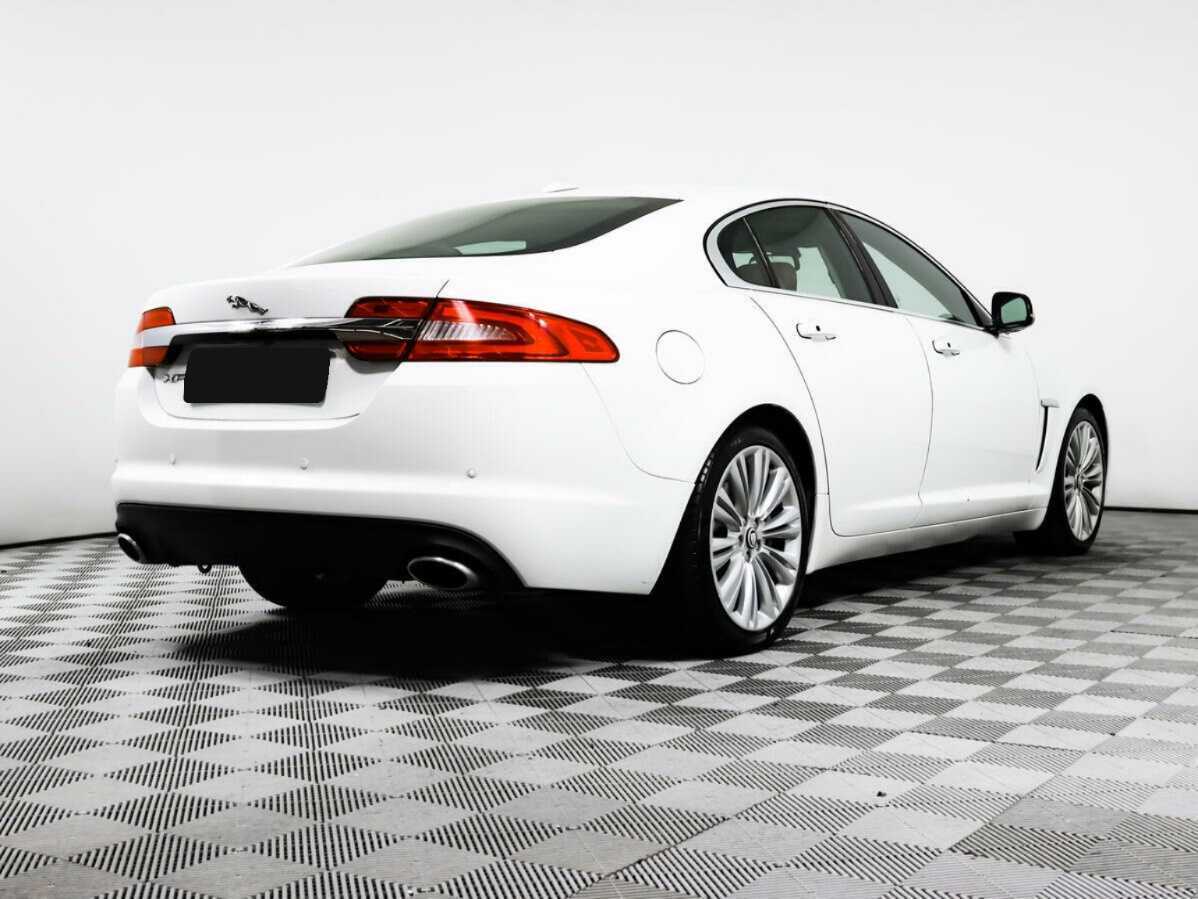 Купить Jaguar XF с пробегом. Фото: #3