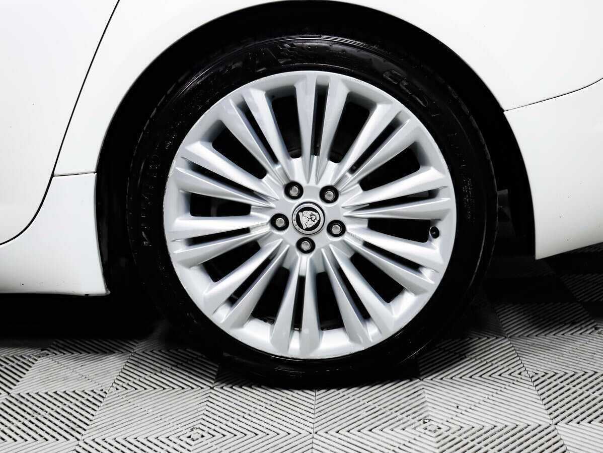 Купить Jaguar XF с пробегом. Фото: #12