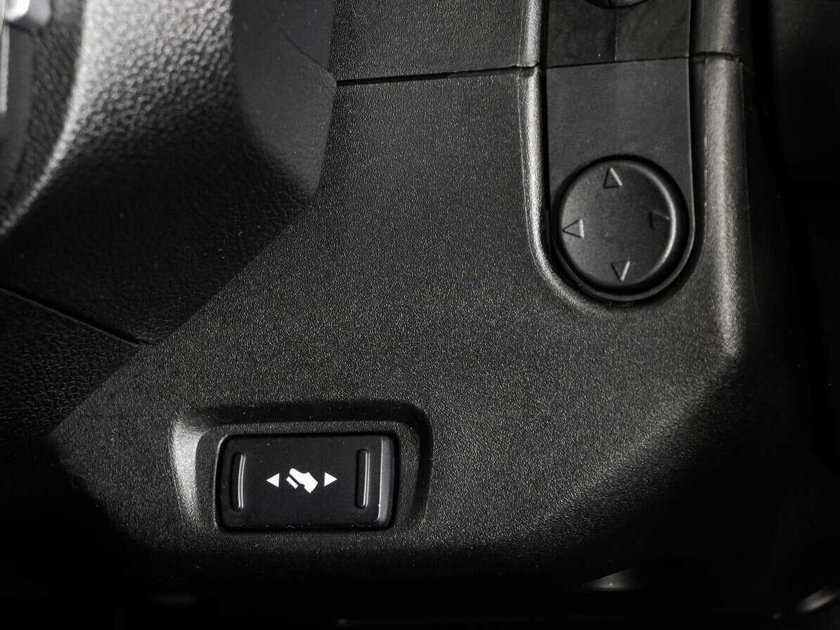 Купить Ford Explorer с пробегом. Фото: #20