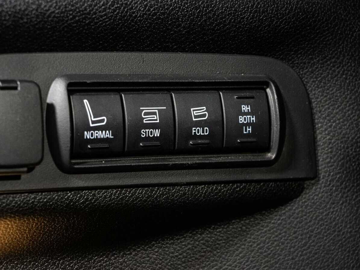 Купить Ford Explorer с пробегом. Фото: #21