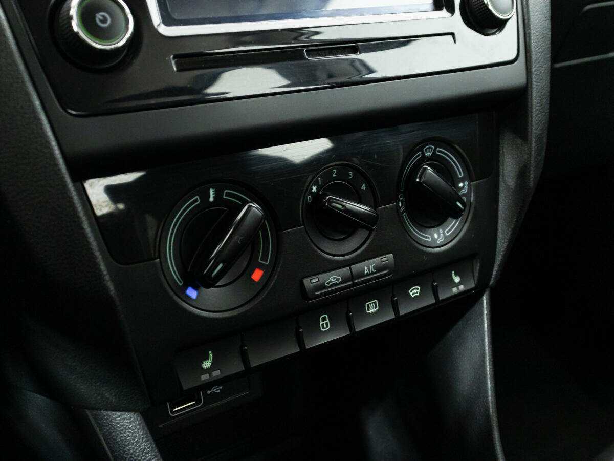 Продажа Б/У Шкода Рапид. Фото: #15