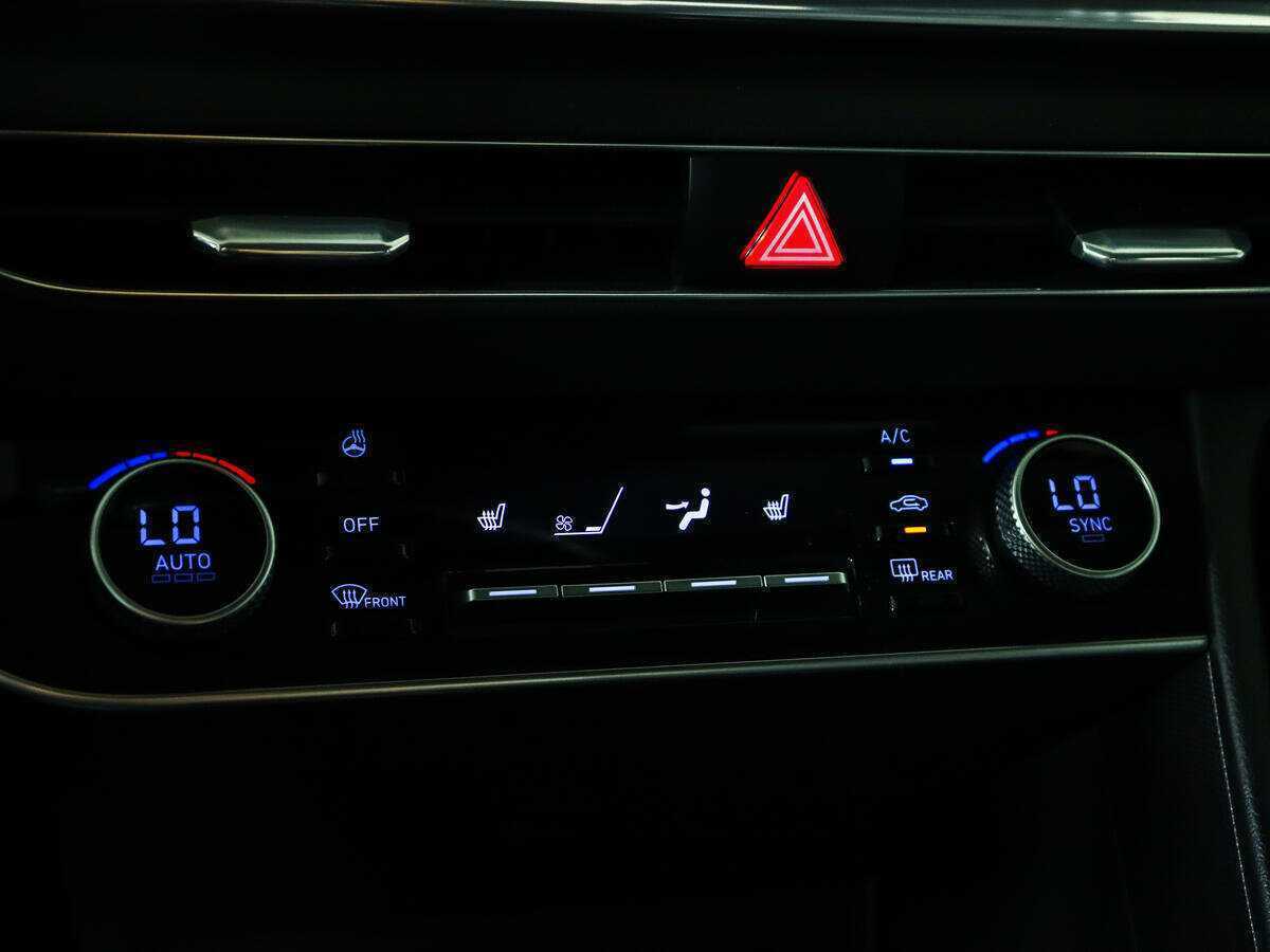 Купить Hyundai Sonata с пробегом. Фото: #13