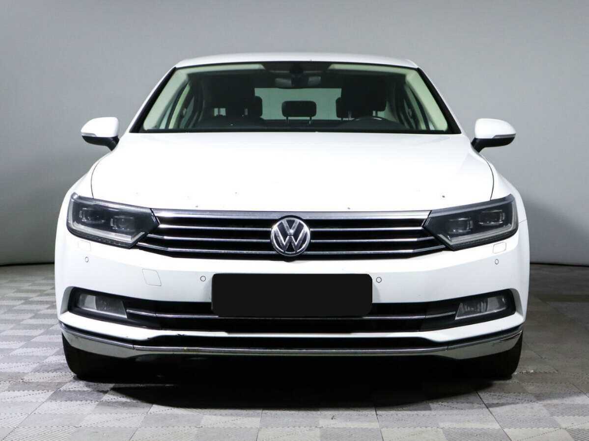 Купить Volkswagen Passat с пробегом. Фото: #1