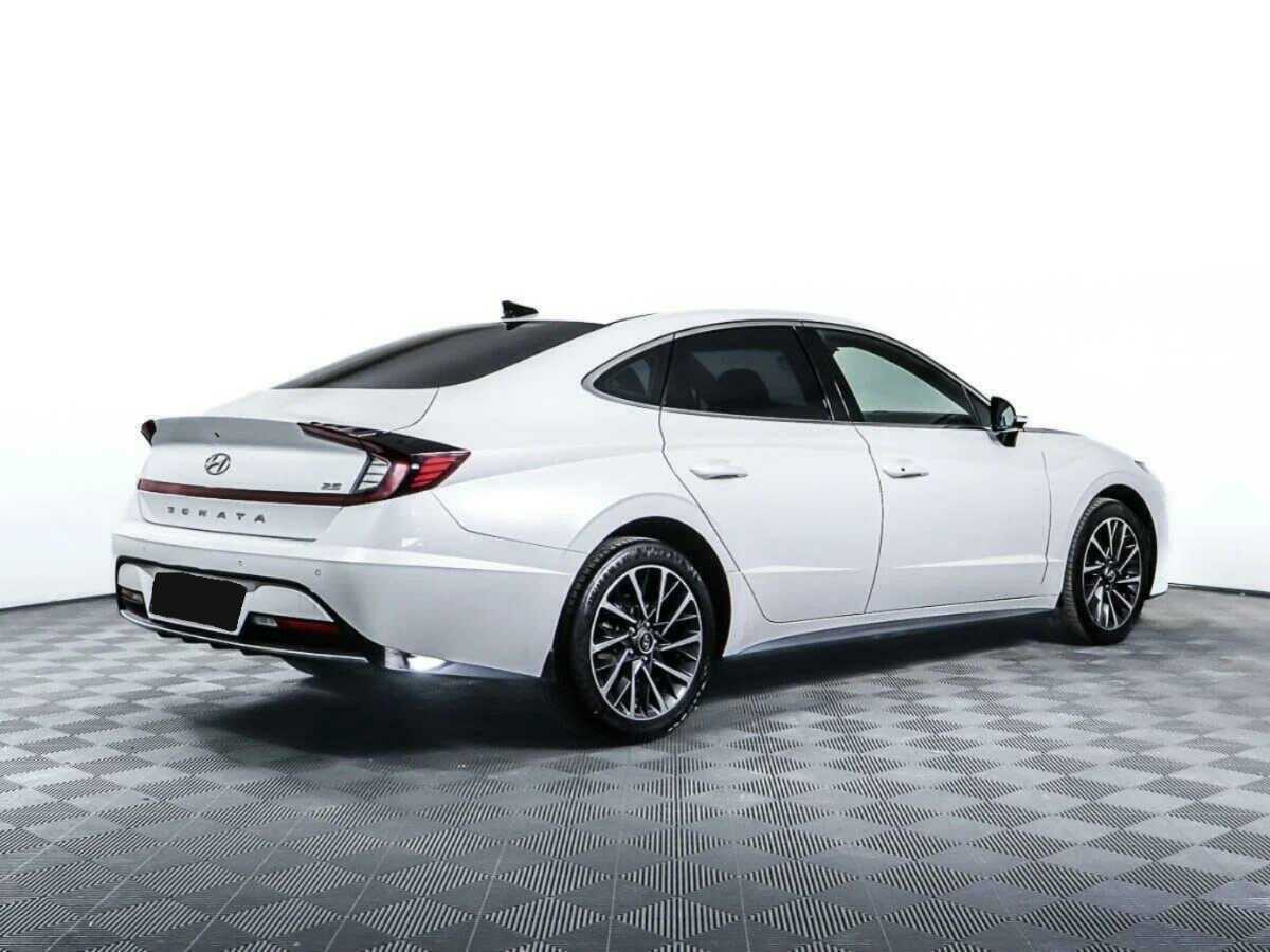 Купить Hyundai Sonata с пробегом. Фото: #4
