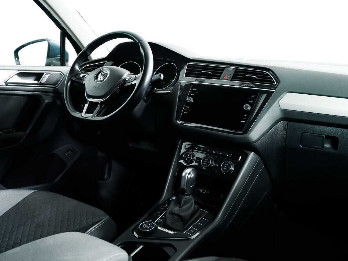 Купить Volkswagen Tiguan с пробегом. Фото: #8