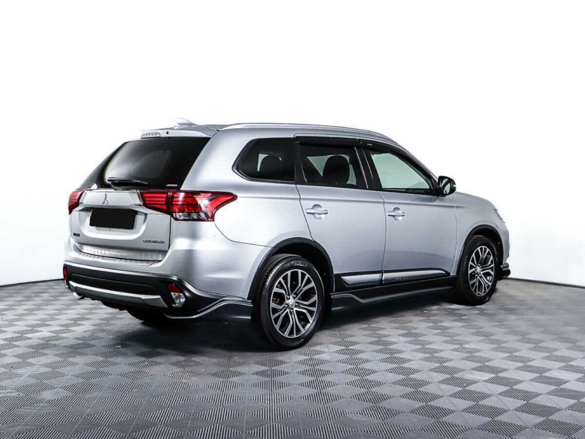 Купить Mitsubishi Outlander с пробегом. Фото: #4