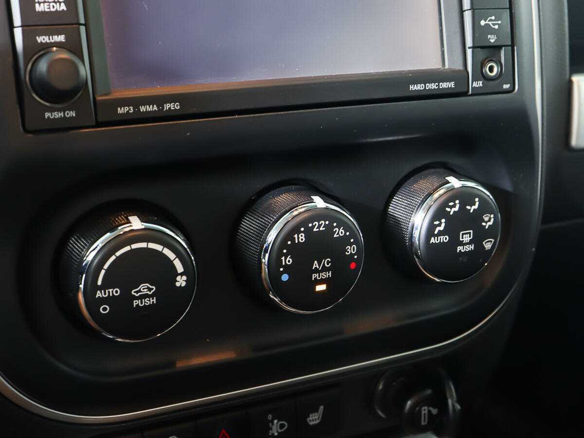 Купить Jeep Compass с пробегом. Фото: #19