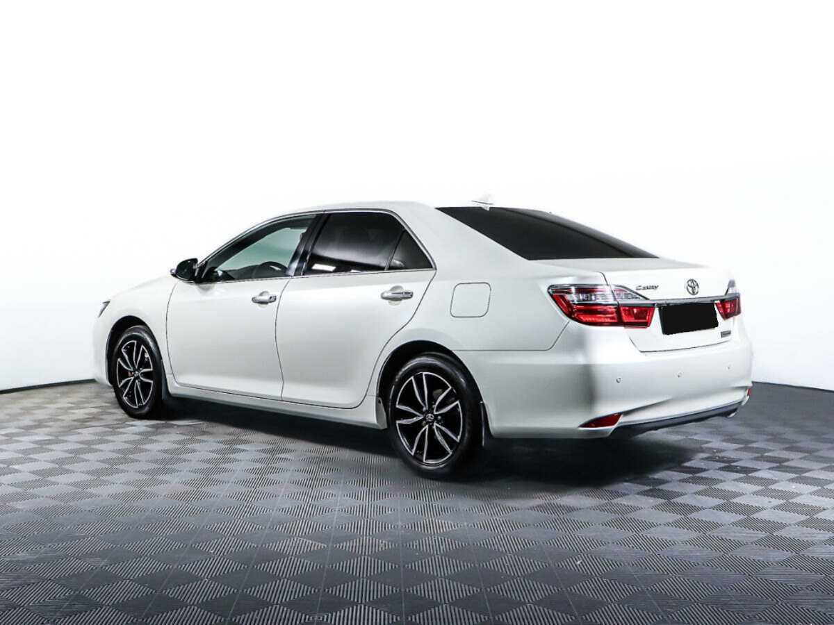 Купить Toyota Camry с пробегом. Фото: #6