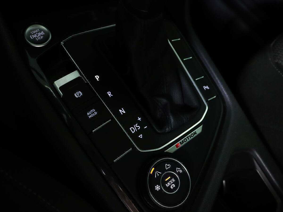 Купить Volkswagen Tiguan с пробегом. Фото: #16