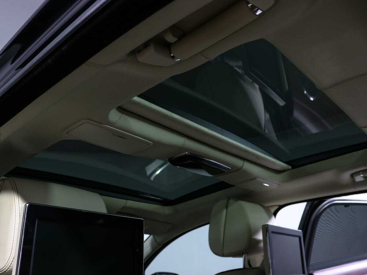 Купить Jaguar XJ с пробегом. Фото: #23