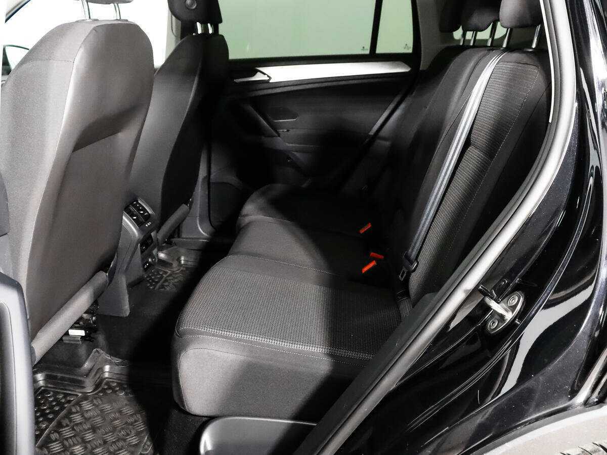 Купить Volkswagen Tiguan с пробегом. Фото: #6