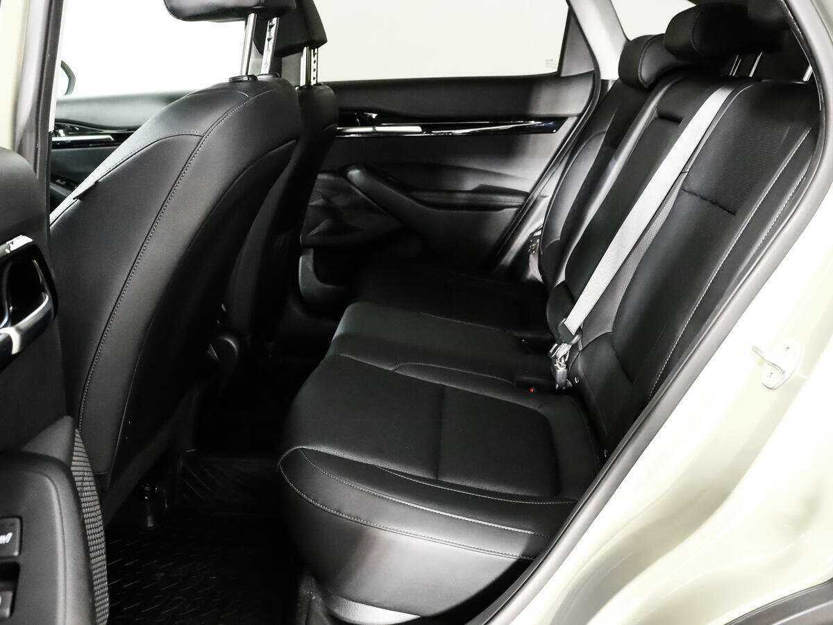 Купить Kia Seltos с пробегом. Фото: #8