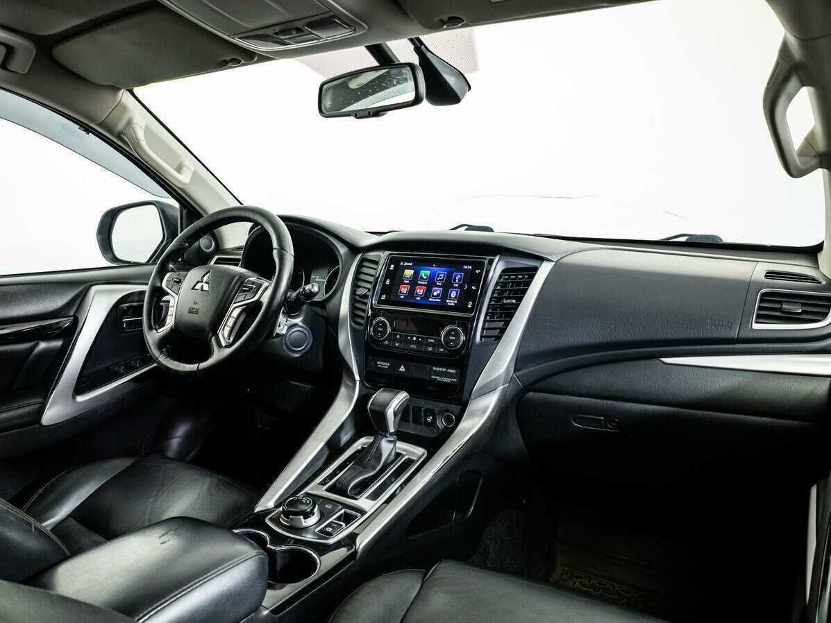 Купить Mitsubishi Pajero Sport с пробегом. Фото: #8