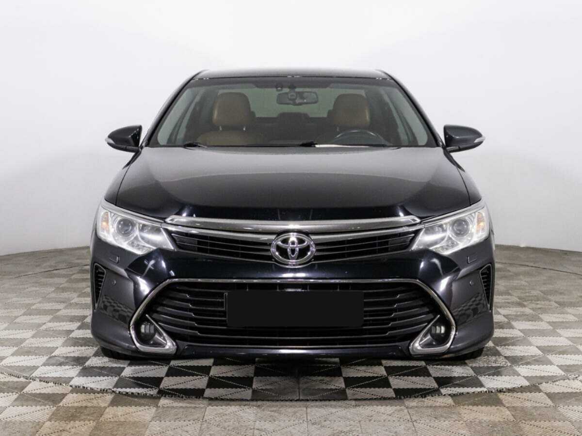 Купить Toyota Camry с пробегом. Фото: #1