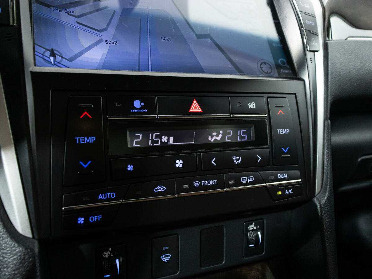 Купить Toyota Camry с пробегом. Фото: #16