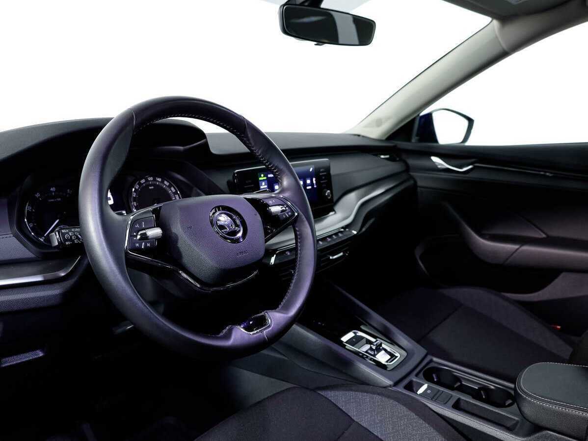 Купить Skoda Octavia с пробегом. Фото: #9