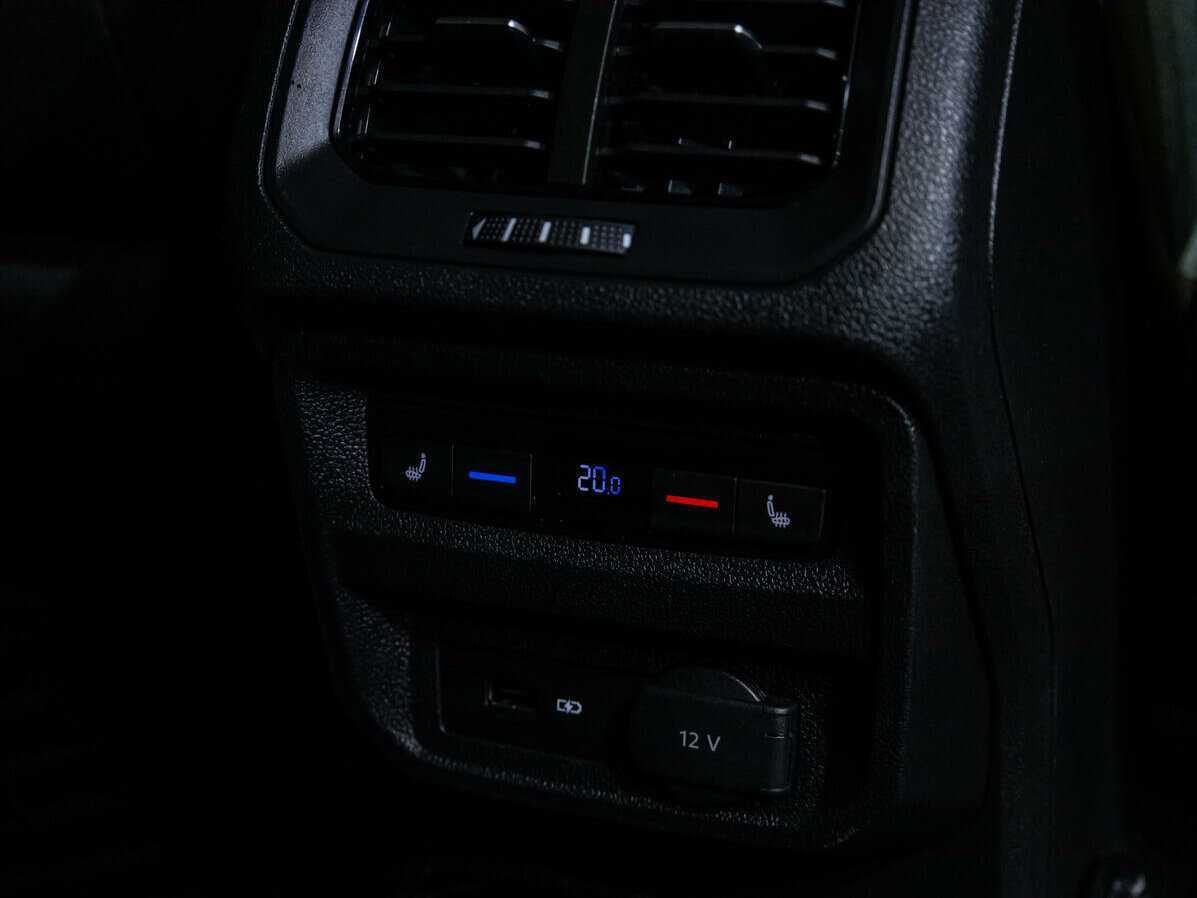 Купить Volkswagen Tiguan с пробегом. Фото: #15