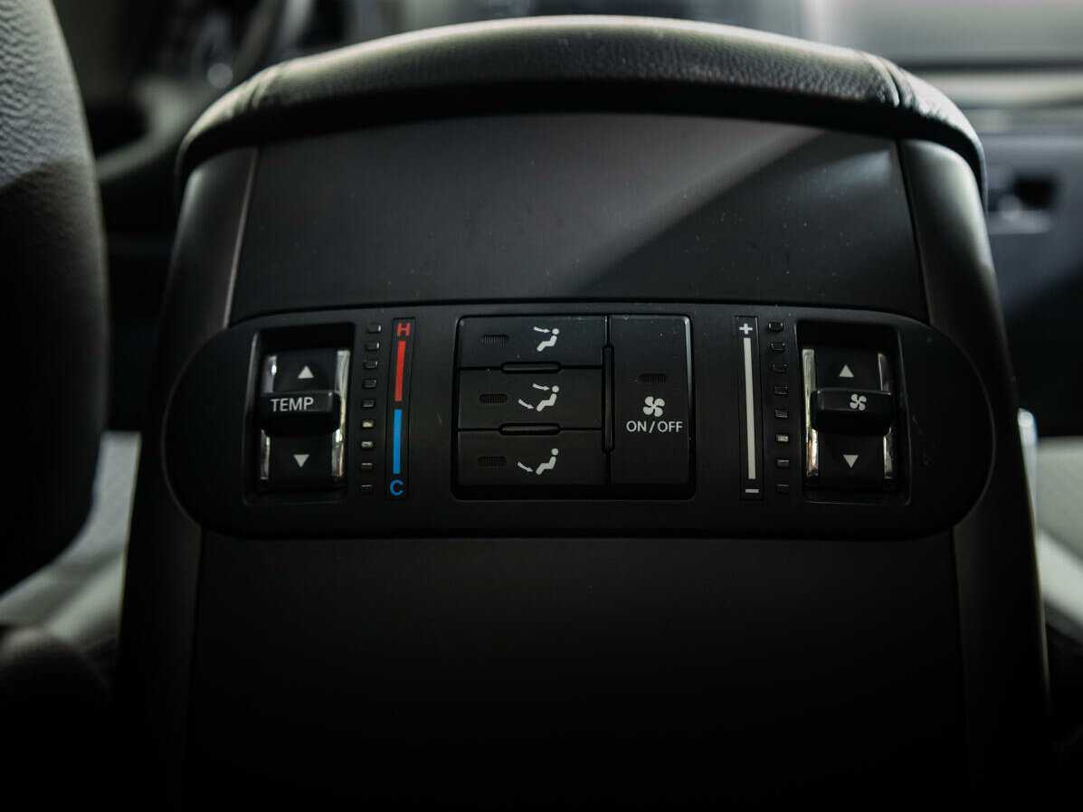 Купить Kia Mohave с пробегом. Фото: #14