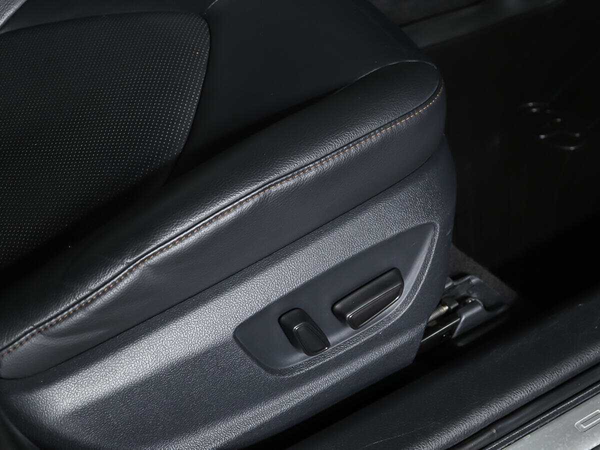 Купить Toyota Camry с пробегом. Фото: #13