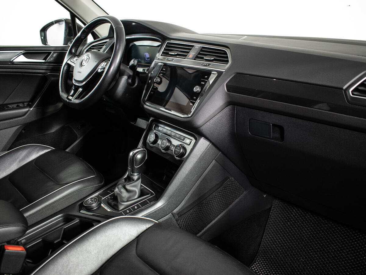 Купить Volkswagen Tiguan с пробегом. Фото: #8